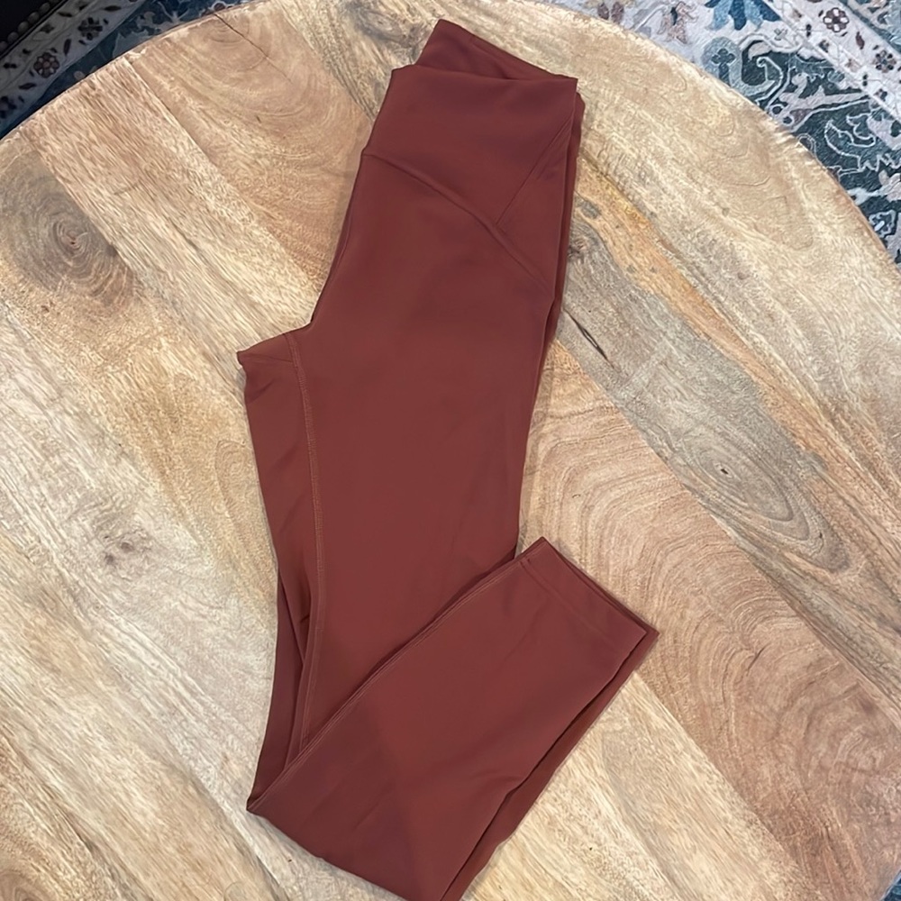 Lululemon instill high rise legging 25”